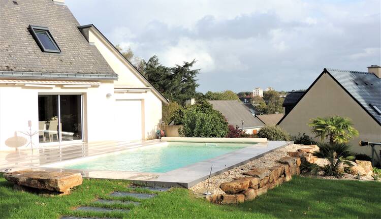 Piscine Laroche - piscine de 8 par 4 avec un liner bi color redon